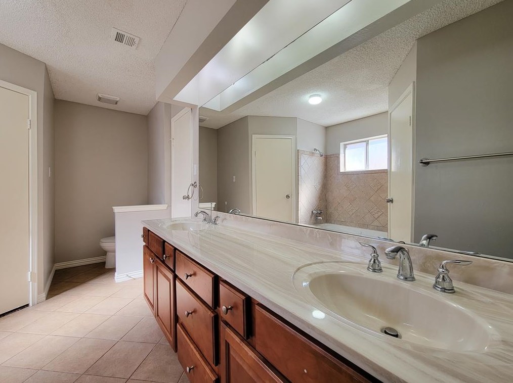 7850 Birchbark Dr, Humble TX 77338-1836 exterior