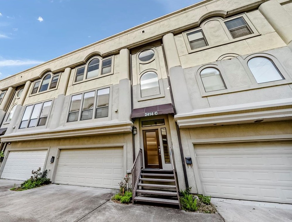 2414 Dorrington St, Houston TX  77030-1958 exterior