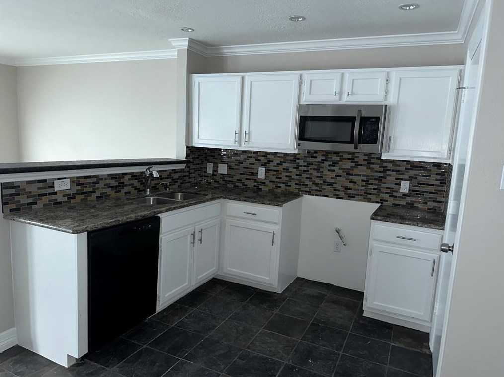 7107 Ashland Forest Dr, Houston TX  77088-1421 exterior