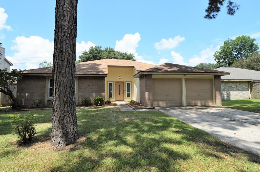 21523 Slippery Creek Ln, Spring TX  77388-3938 exterior
