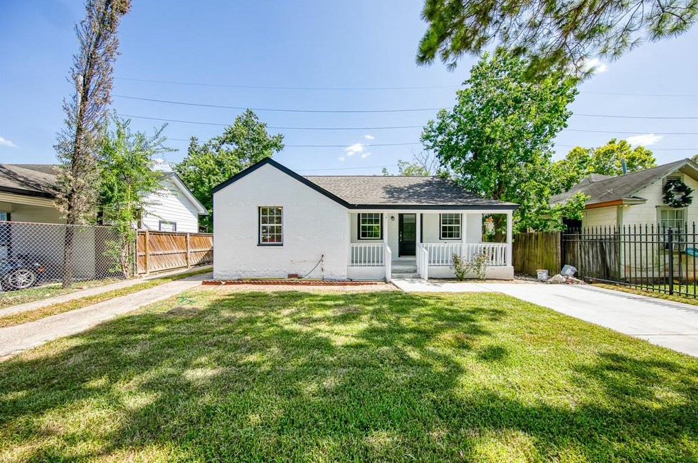 7232 Eppes St, Houston TX  77087-4340 exterior