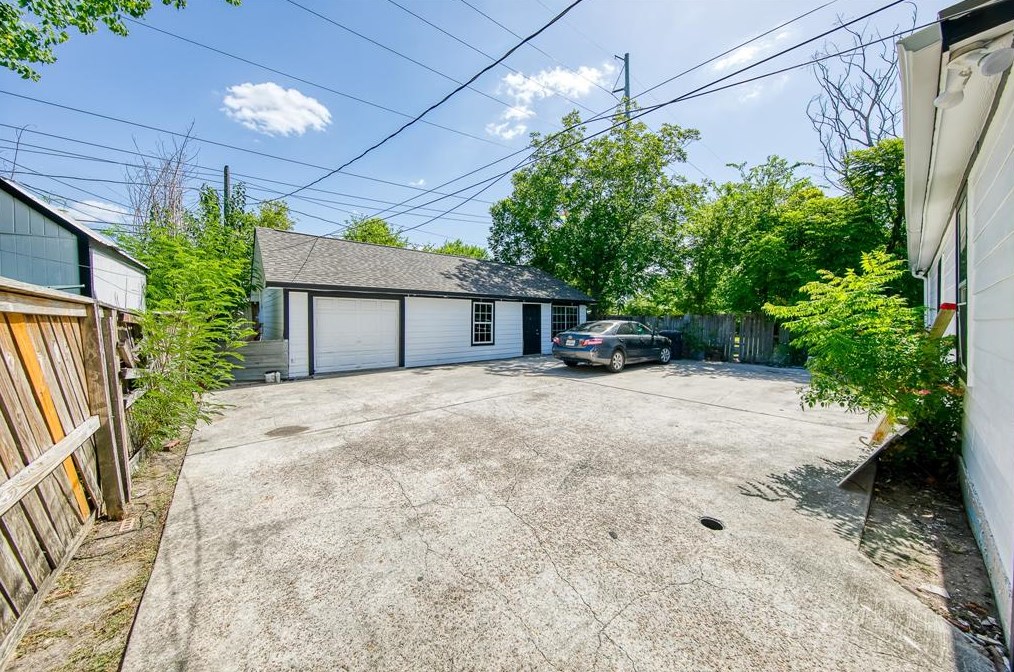 7232 Eppes St, Houston TX  77087-4340 exterior