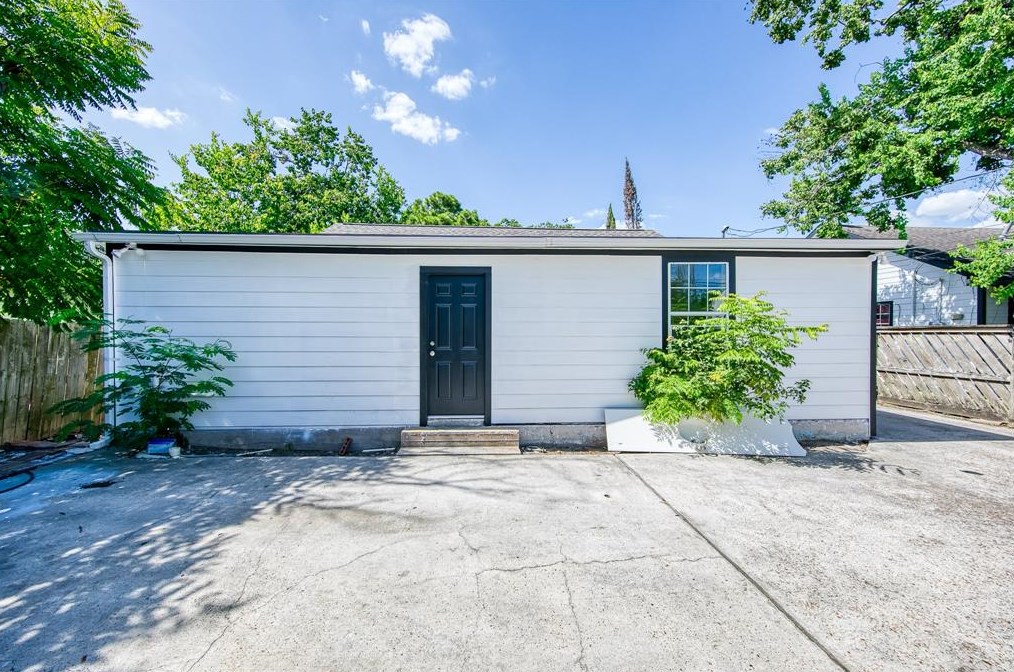 7232 Eppes St, Houston TX  77087-4340 exterior