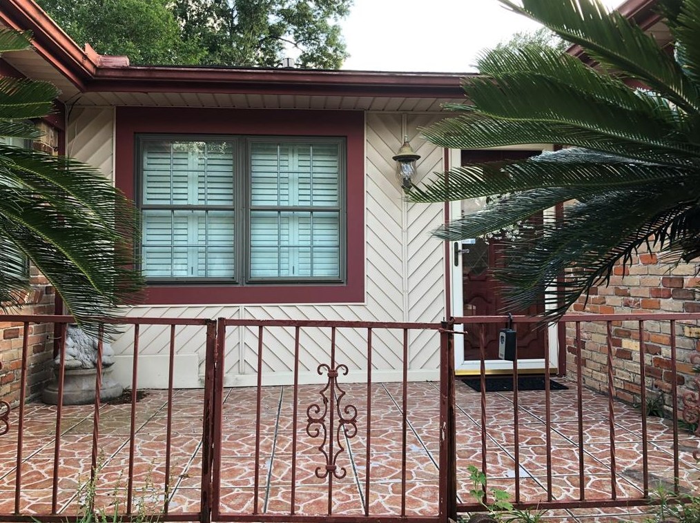 11302 Sagewood Dr, Houston TX  77089-4753 exterior