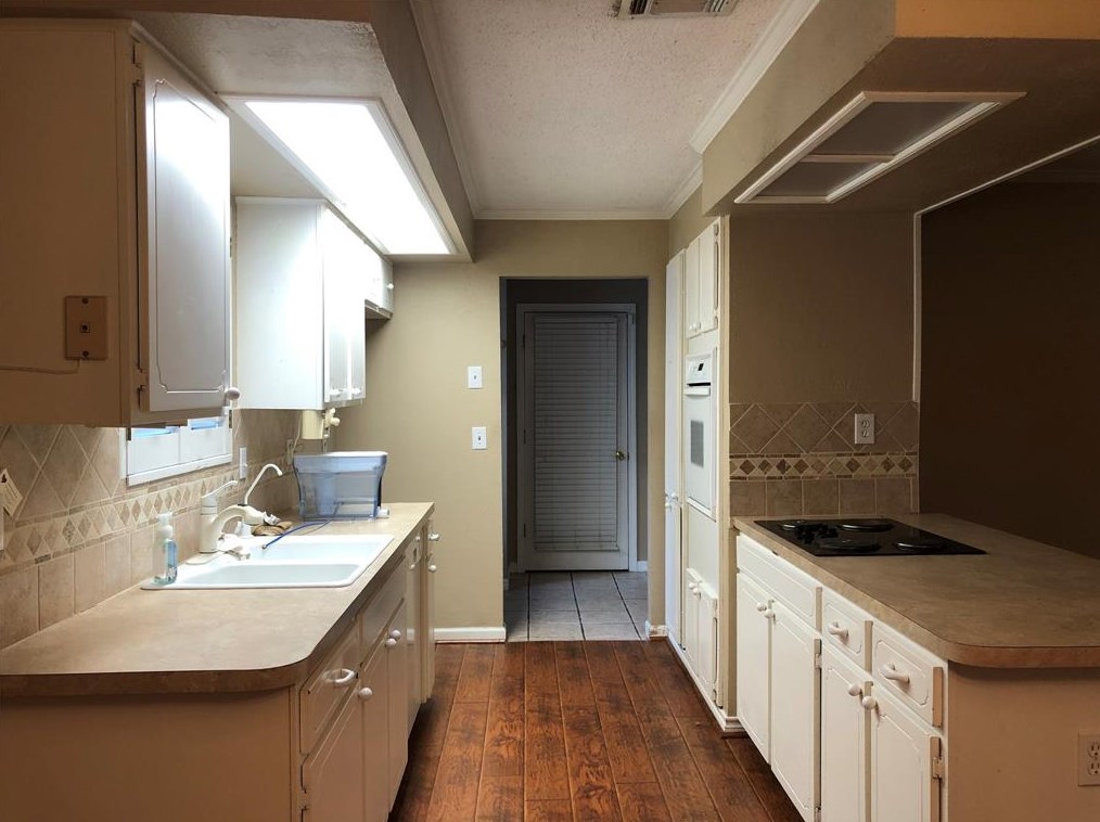 11302 Sagewood Dr, Houston TX  77089-4753 exterior