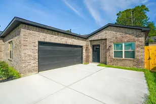 2618 Piemonte Ave Circle, Spring, TX 77388 - Photo 3