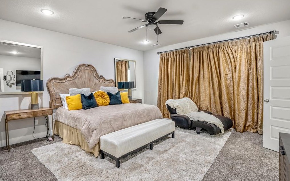 4830 Firnat, Houston TX  77016-5224 exterior