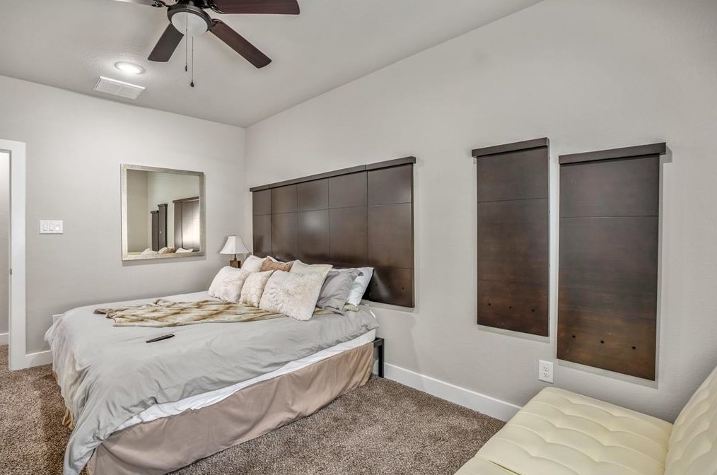 4830 Firnat, Houston TX  77016-5224 exterior