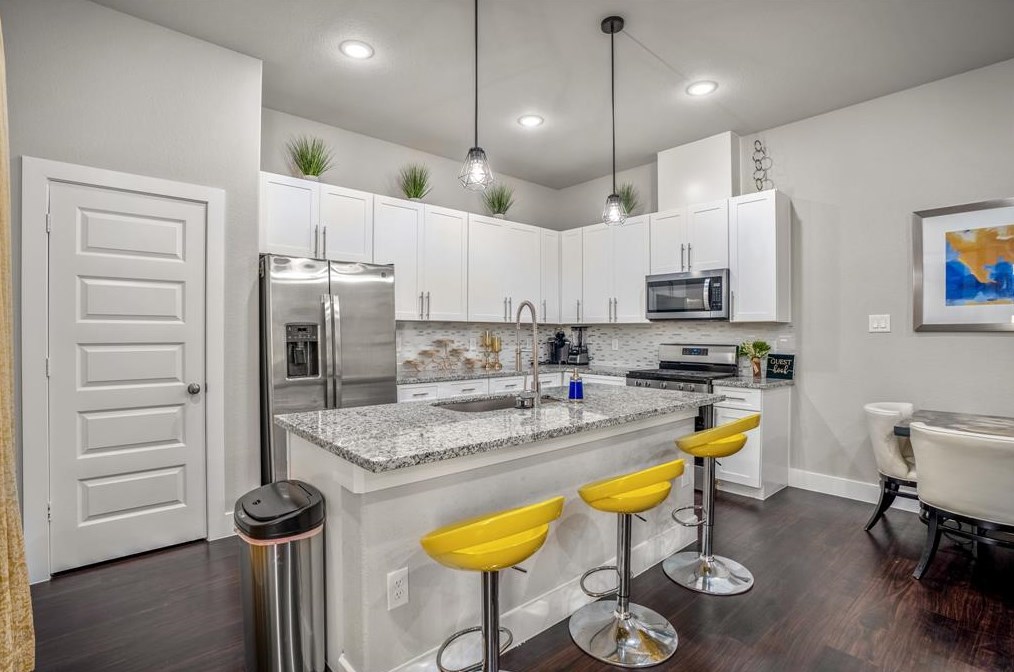 4830 Firnat, Houston TX  77016-5224 exterior