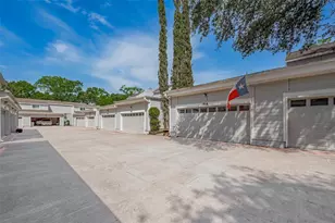 64 Hideaway Dr, Friendswood, TX 77546 - Photo 29