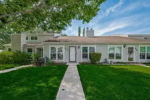 64 Hideaway Dr, Friendswood, TX 77546 - Photo 1