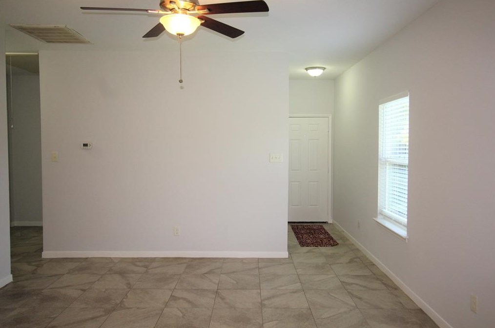 2006 Stevens St, Houston TX  77026-6960 exterior