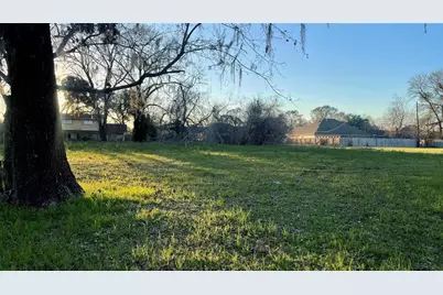6413 T C Jester Boulevard, Houston, TX 77091 - Photo 5