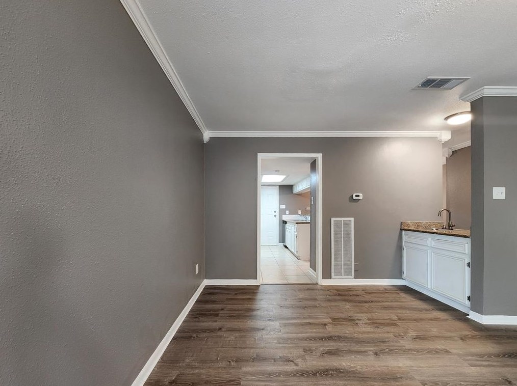 7716 Challie Ln, Houston TX 77088-4215 exterior