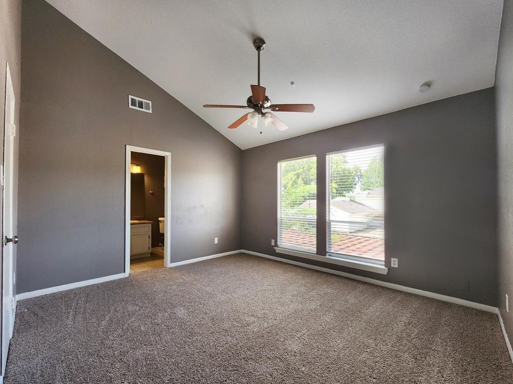 7716 Challie Ln, Houston TX 77088-4215 exterior