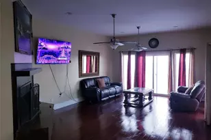 3716 Sabrina, Galveston, TX 77554 - Photo 11