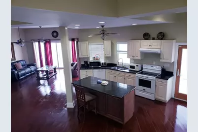 3716 Sabrina, Galveston, TX 77554 - Photo 13
