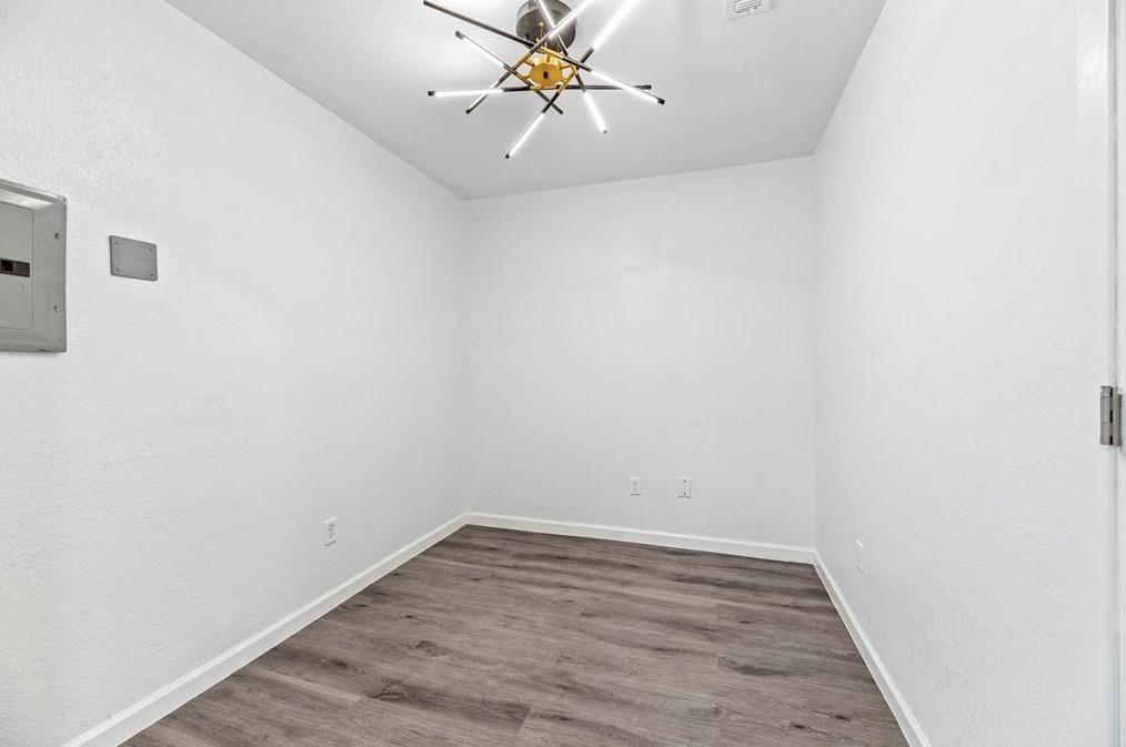 10710 Oasis Dr, Houston TX  77096-5030 exterior