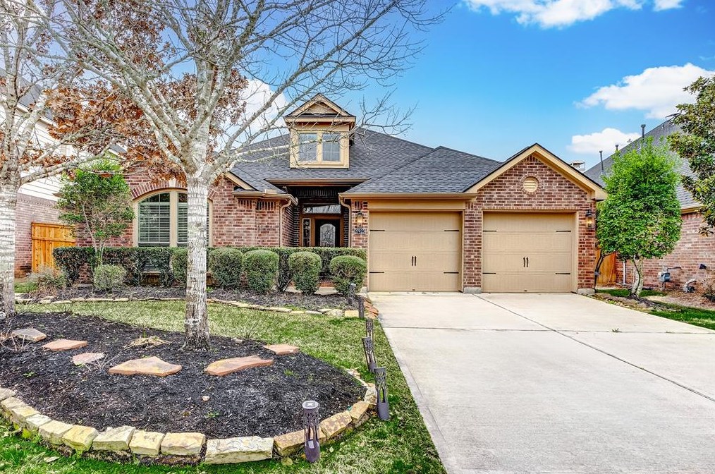 27923 Silverstream Ct, Fulshear TX  77441-2042 exterior