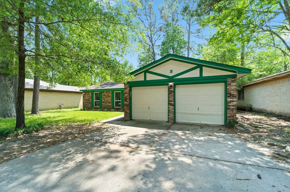 3 Woodtimber Ct, Spring TX  77381-2701 exterior