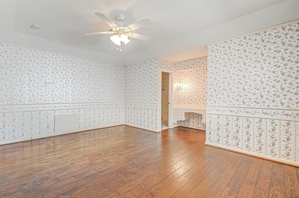 7618 Burning Hl Dr, Houston TX  77071-1124 exterior