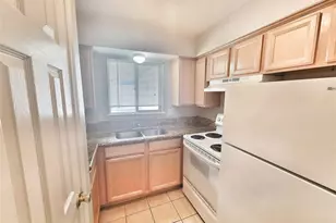 1522 Yale Blvd, Houston, TX 77008 - Photo 1