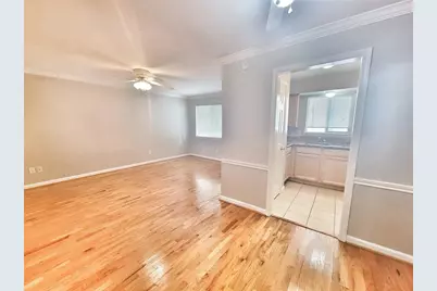 1522 Yale Boulevard #18, Houston, TX 77008 - Photo 3