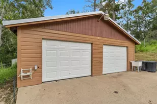 18 Arrowhead Dr, Huntsville, TX 77320 - Photo 5