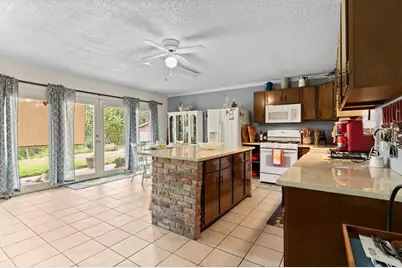 18 Arrowhead Drive, Huntsville, TX 77320 - Photo 25