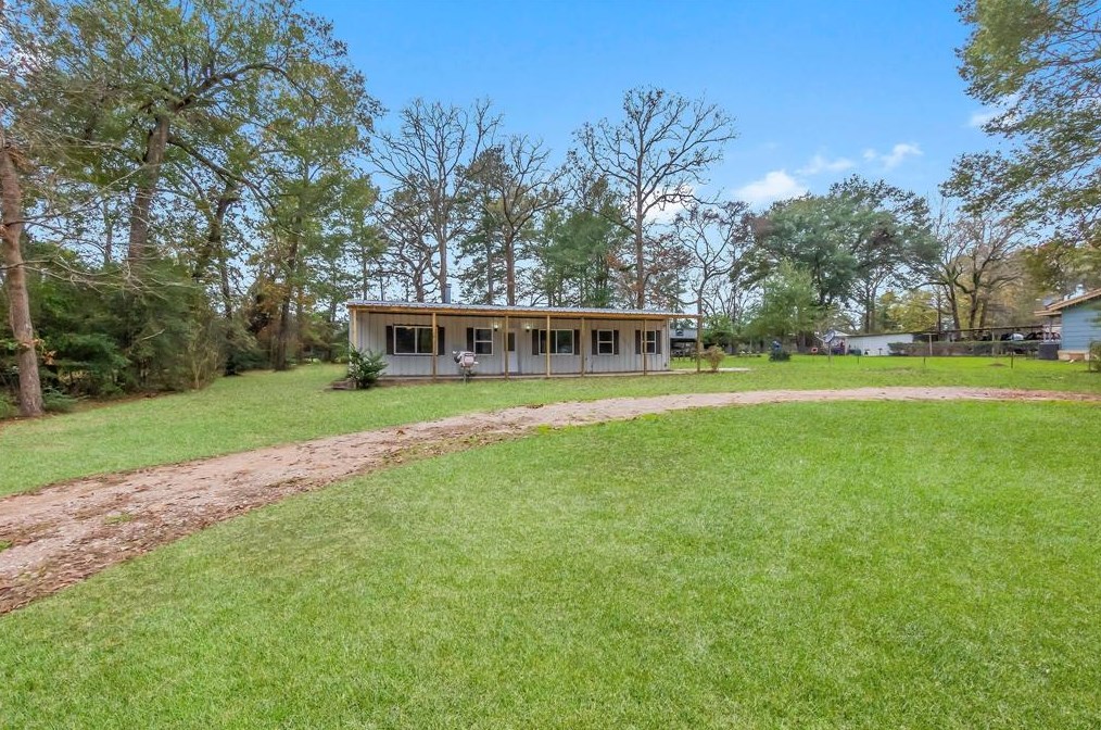 81 Pavey Cir, New Waverly TX  77358-3988 exterior