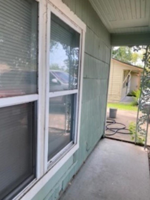 9909 Whitehead St, Houston TX  77088-3143 exterior