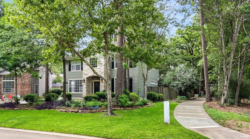 50 Cochrans Green Cir, Spring TX  77381-6209 exterior