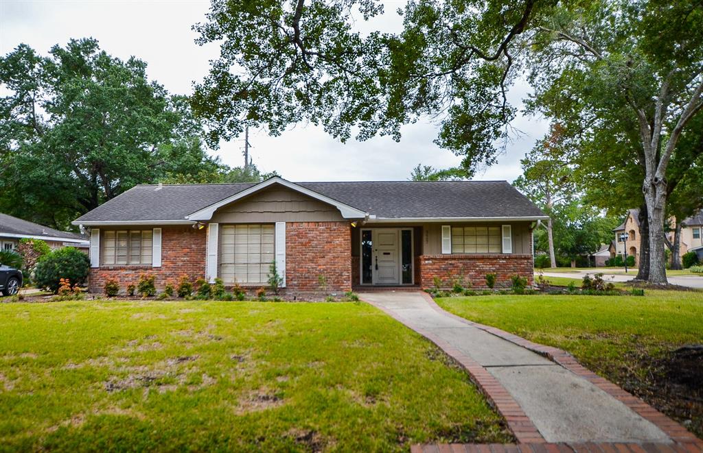 5667 Ella Lee Ln, Houston, TX 77056 - MLS 43738298 - Coldwell Banker