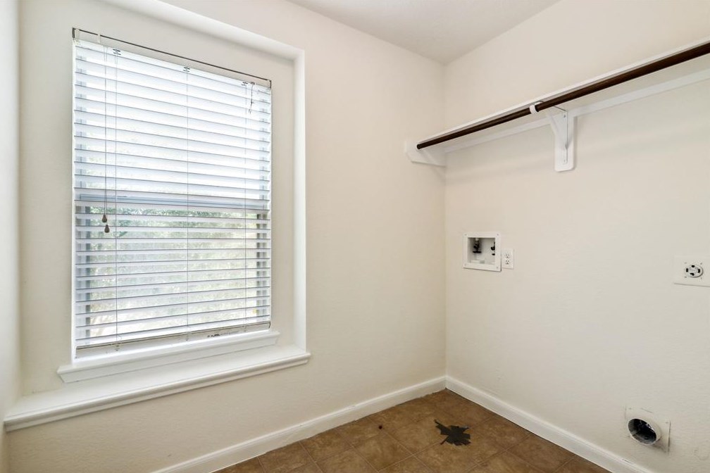 530 Silky Leaf Dr, Houston TX 77073-2832 exterior