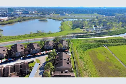 10555 Turtlewood Court #1510, Houston, TX 77072 - Photo 3