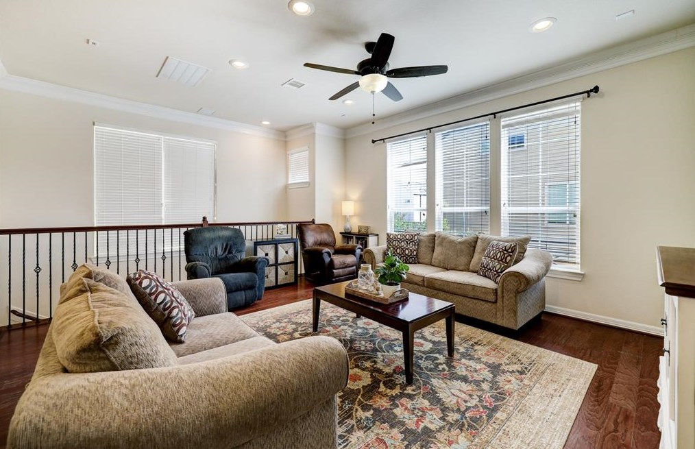 872 Fisher St, Houston TX  77018-5324 exterior