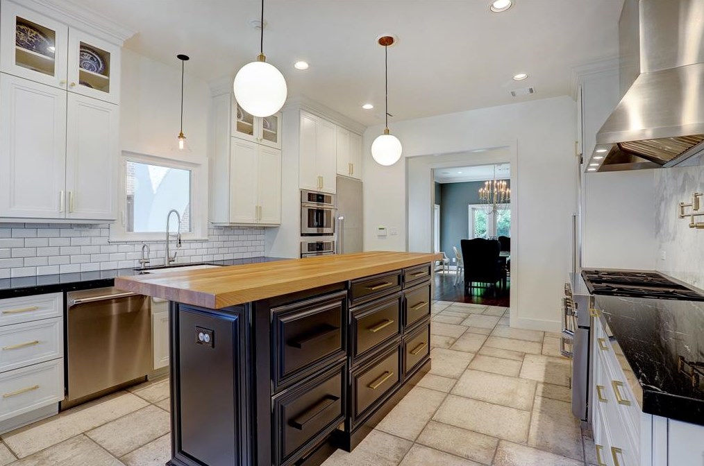 3779 Robinhood St, Houston TX  77005-2027 exterior
