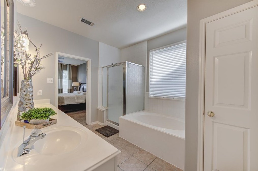 4615 Mason Ct, Sugar Land TX 77479-5408 exterior