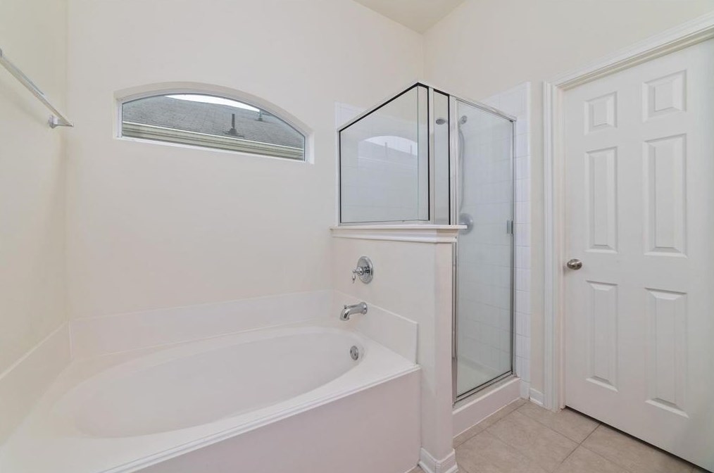 13039 Rose Lndg Dr, Houston TX  77070-5160 exterior