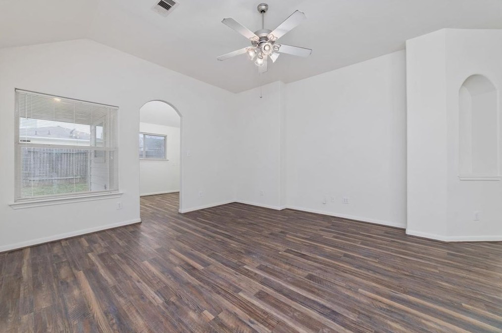 13039 Rose Lndg Dr, Houston TX  77070-5160 exterior