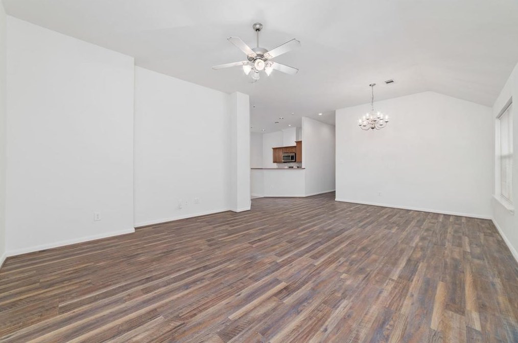 13039 Rose Lndg Dr, Houston TX  77070-5160 exterior