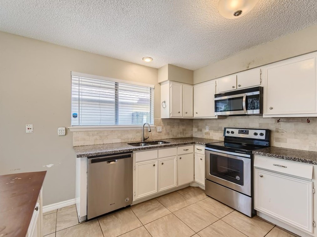 19715 Coppervine Ln, Houston TX  77084-4765 exterior