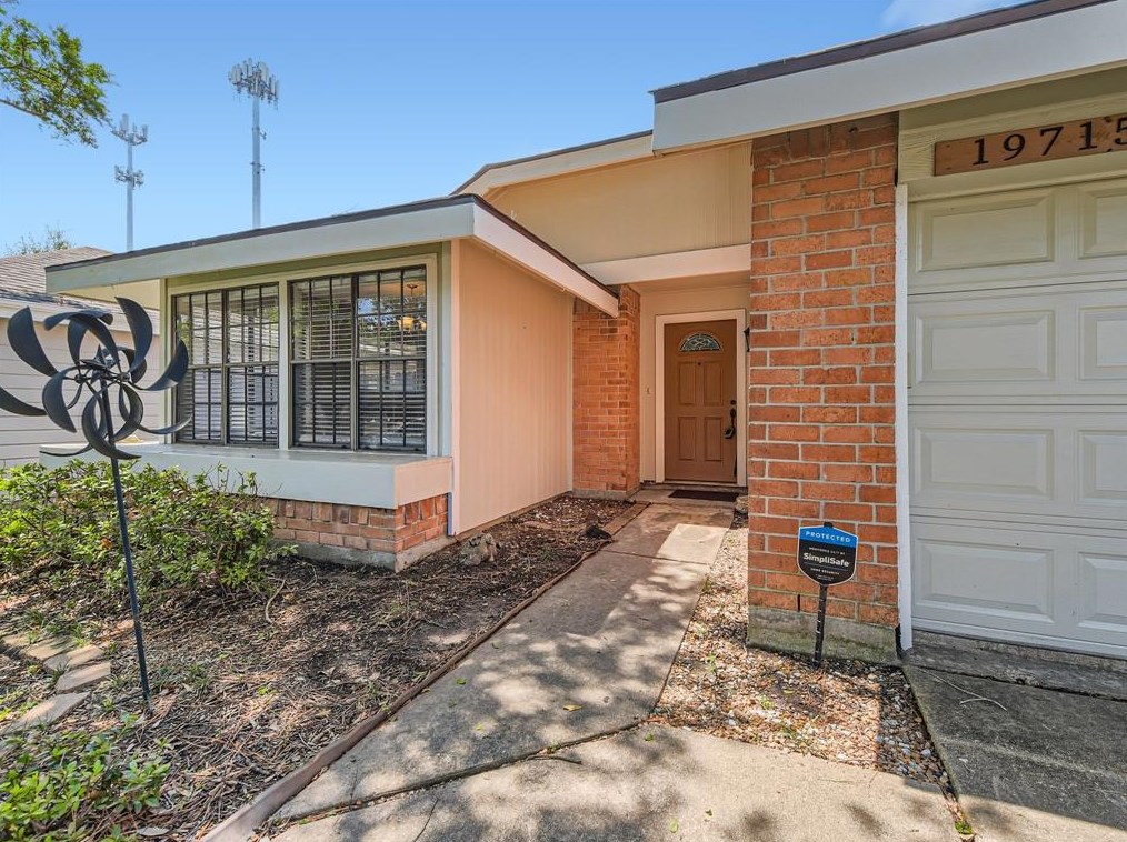 19715 Coppervine Ln, Houston TX  77084-4765 exterior