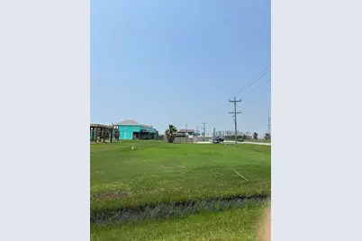 2596 Tx-87, Crystal Beach, TX 77650 - Photo 1