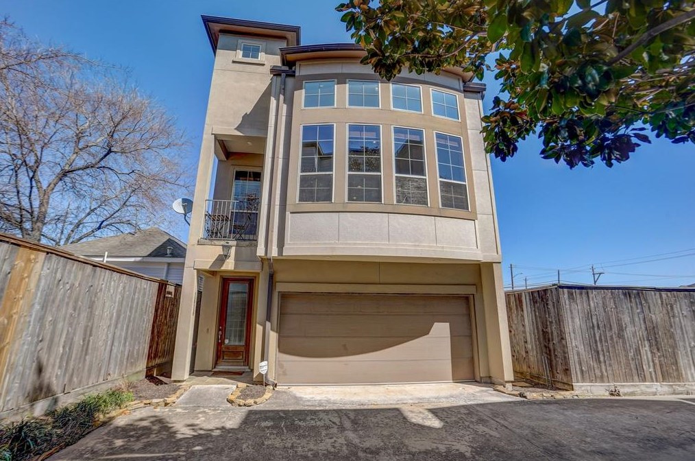 1616 Live Oak St, Houston TX  77003-4403 exterior