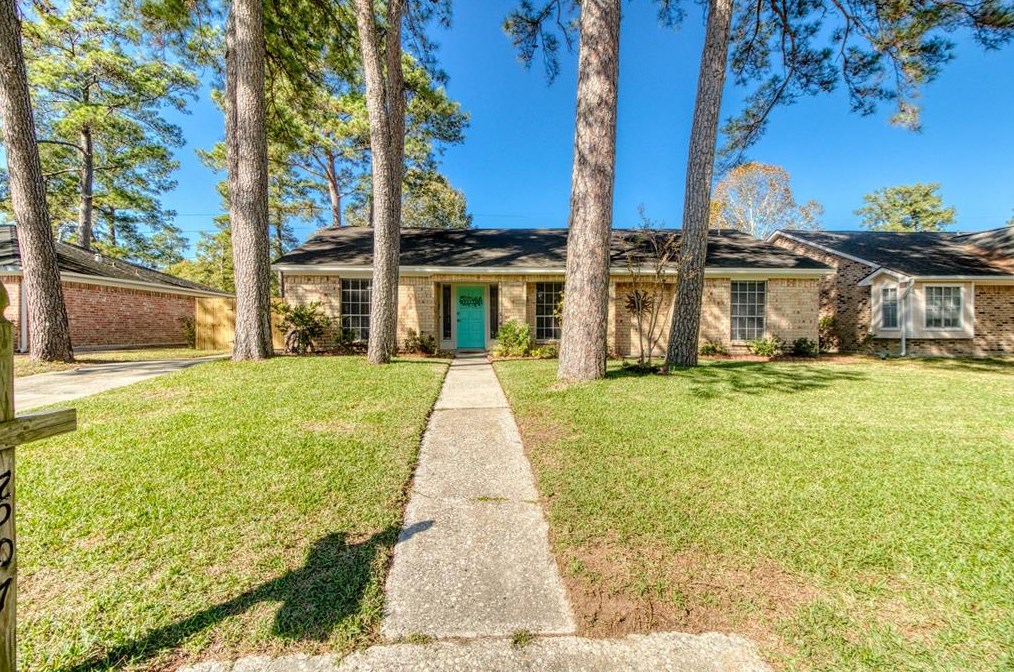 2507 Whispering Springs Dr, Spring TX  77373-9135 exterior