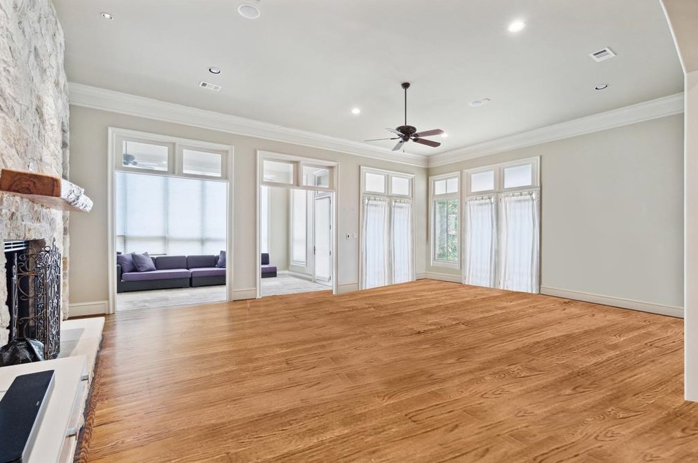 6544 Belmont St, Houston TX  77005-3806 exterior