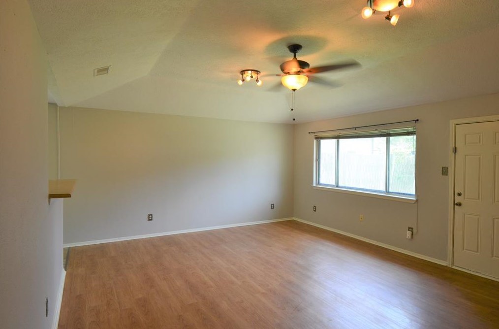 24006 Merry Oaks Dr, Spring TX  77373-5881 exterior