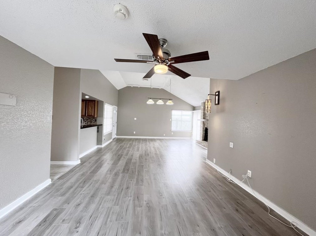 12819 Ashford Knoll Dr, Houston TX  77082-2150 exterior