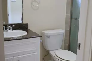 2112 Davis St, Houston, TX 77026 - Photo 9